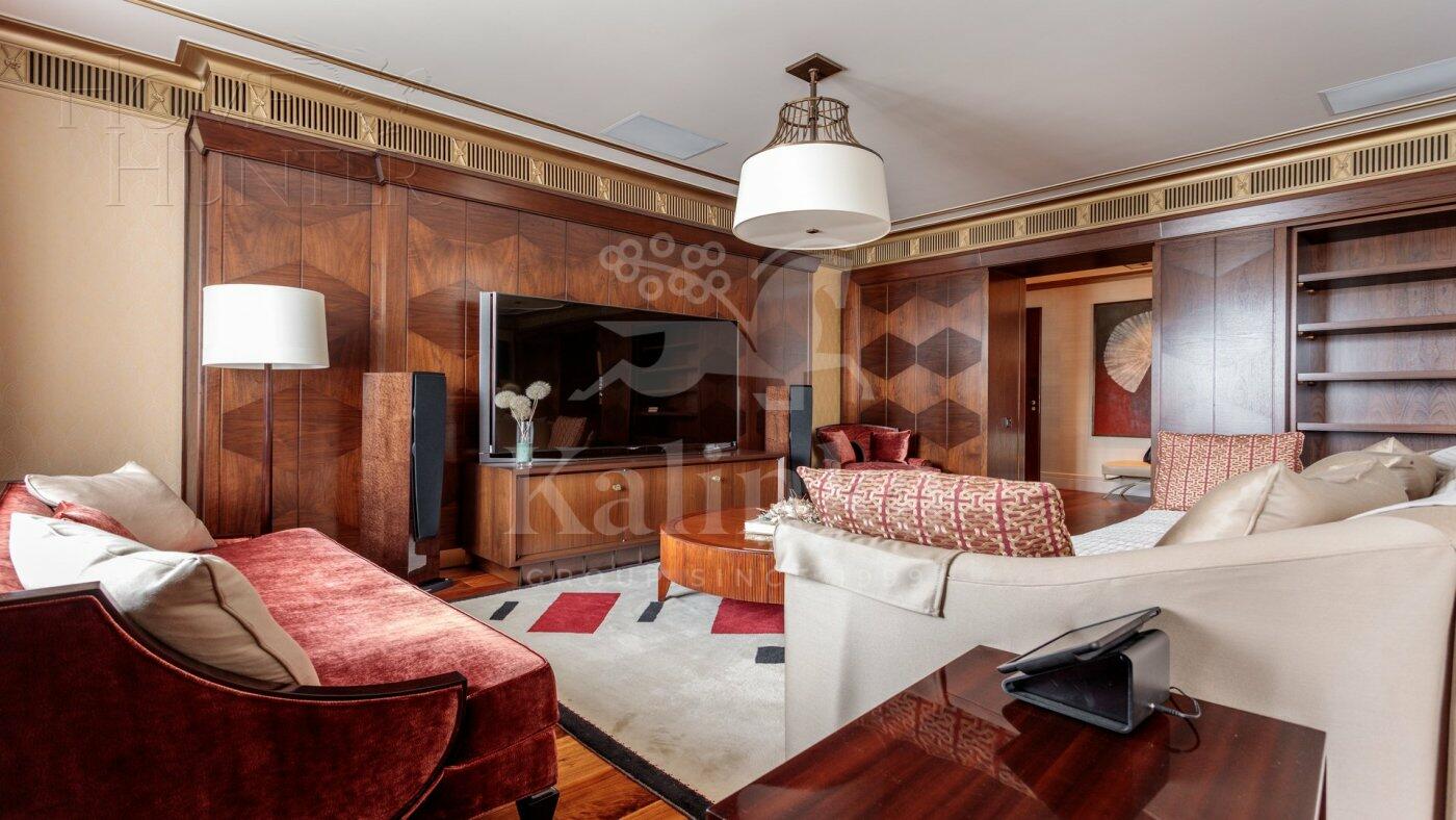 3-КОМН. КВАРТИРА С ОТДЕЛКОЙ 175 М² НА 8 ЭТАЖЕ