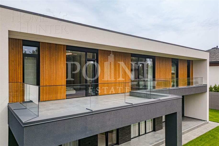 2-этажный коттедж 604 м² без отделки