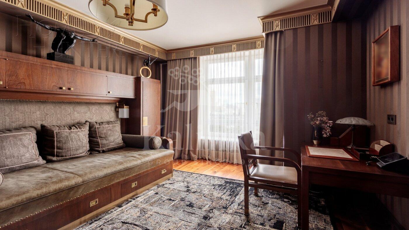 3-КОМН. КВАРТИРА С ОТДЕЛКОЙ 175 М² НА 8 ЭТАЖЕ