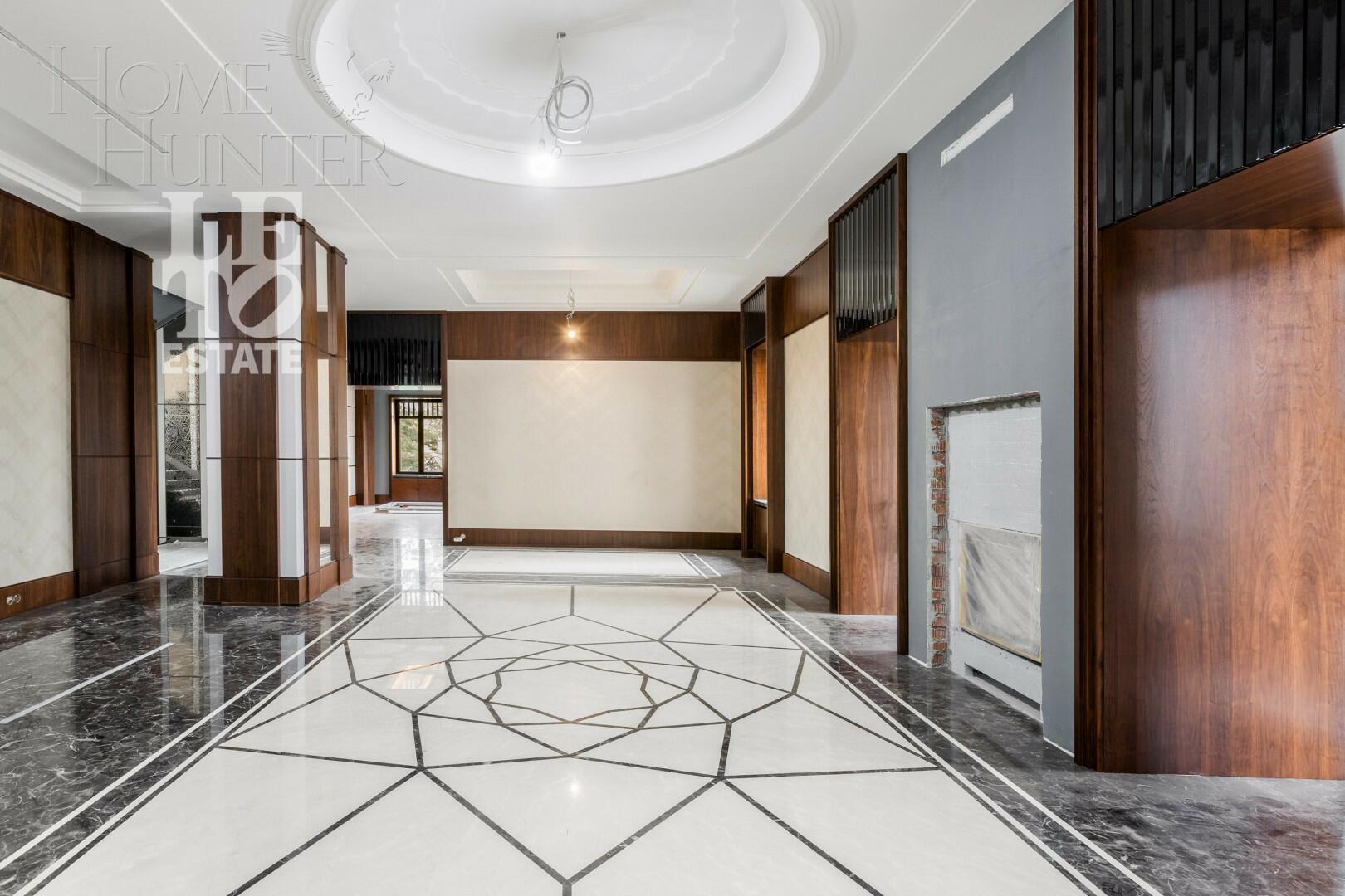 2-этажный коттедж 1 244 м² с отделкой