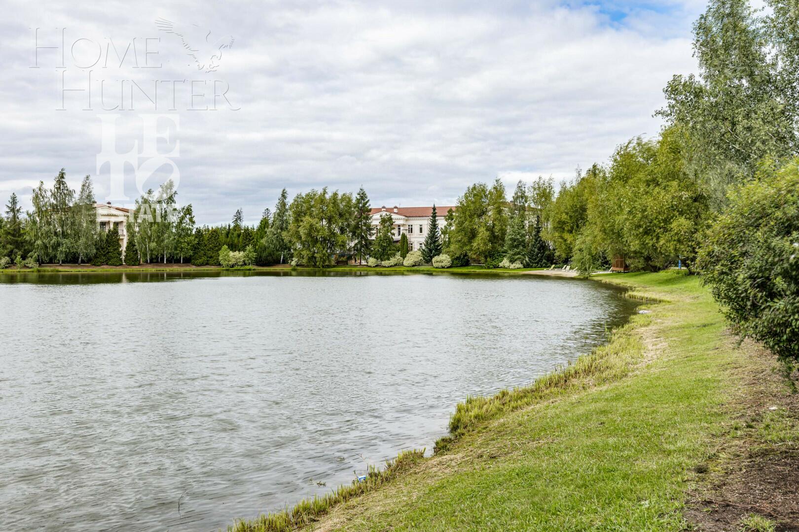 2-этажный коттедж 1 244 м² с отделкой