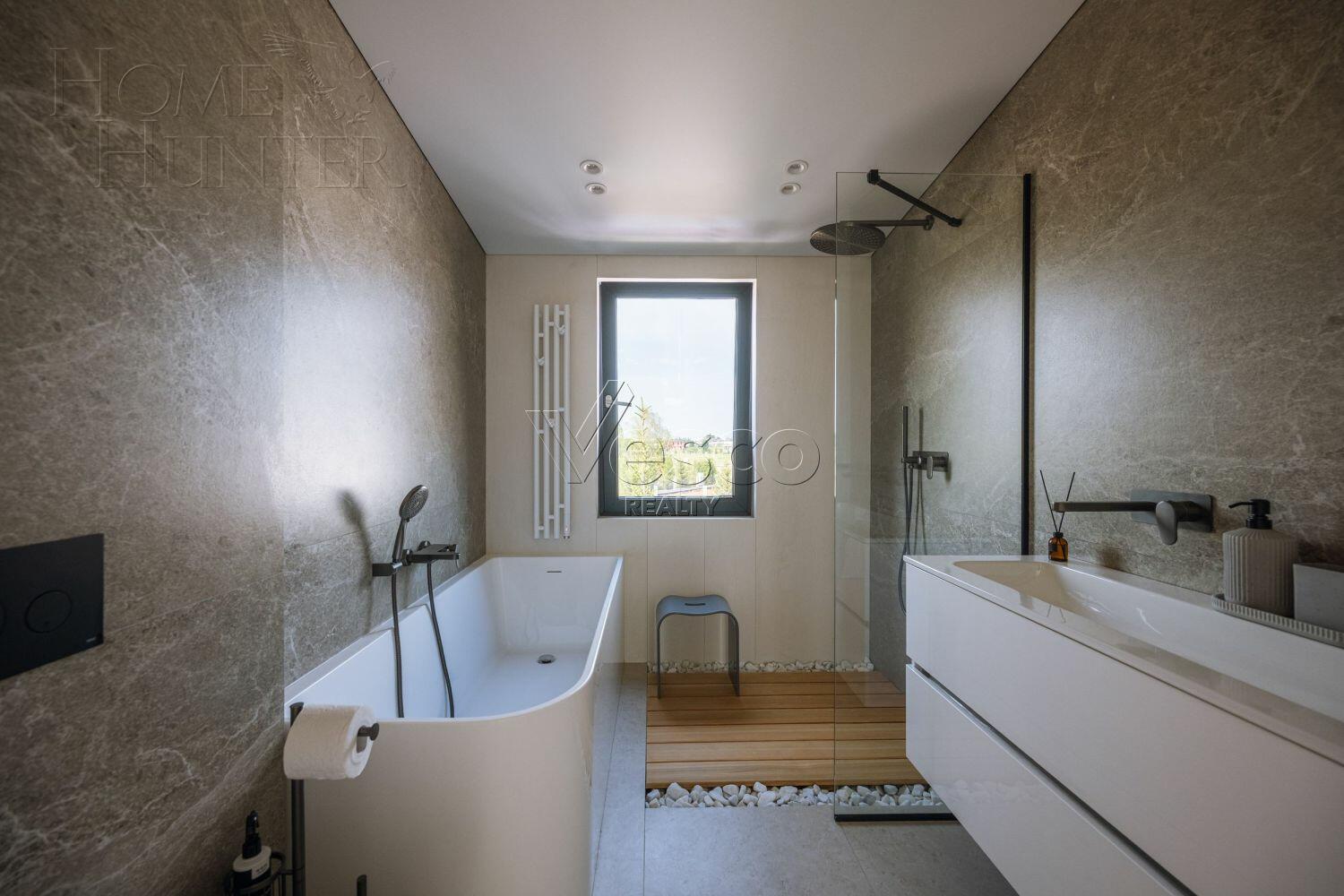 2-этажный коттедж 420 м² с отделкой