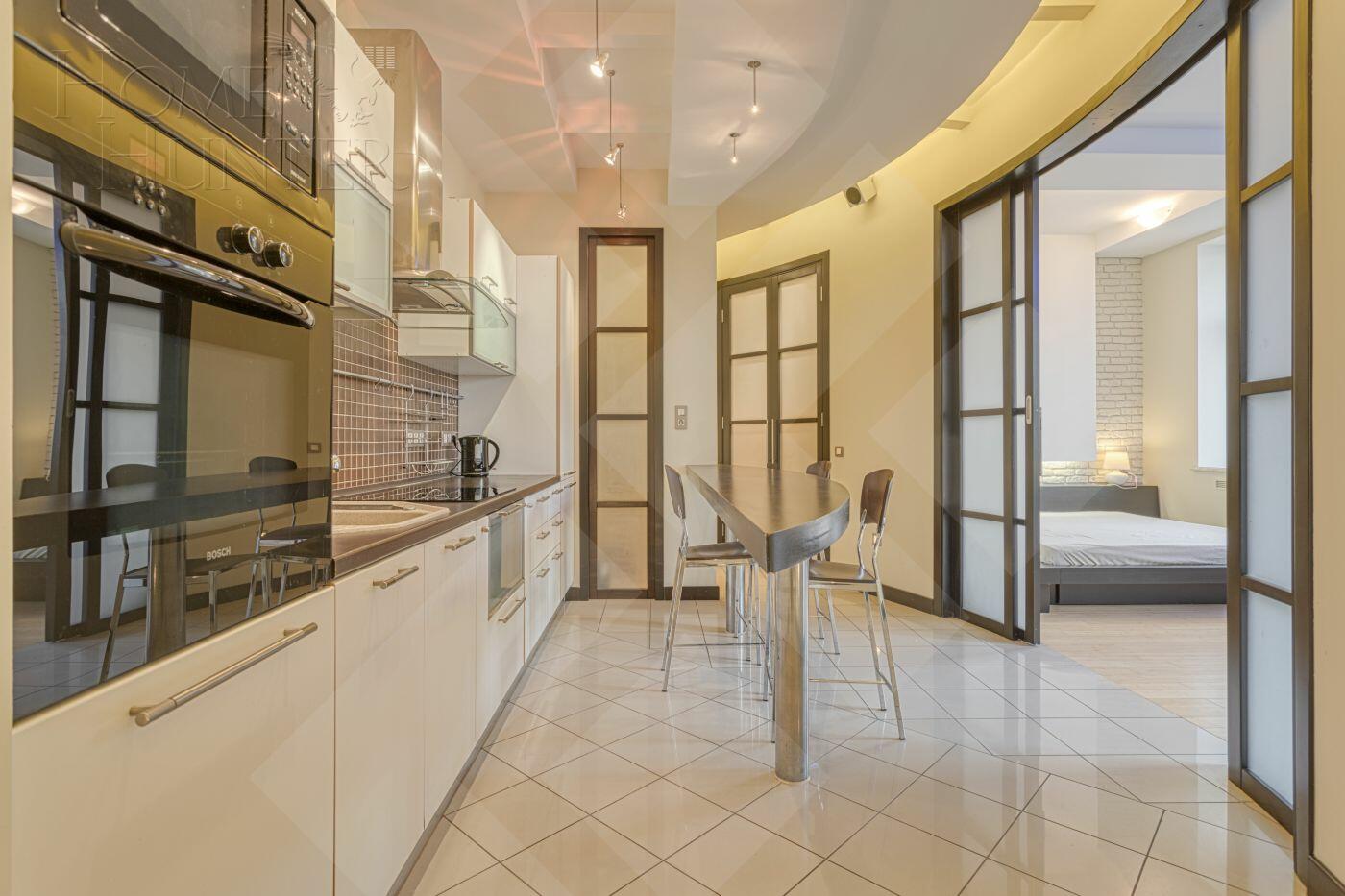 2-КОМН. КВАРТИРА С ОТДЕЛКОЙ 77 М² НА 4 ЭТАЖЕ