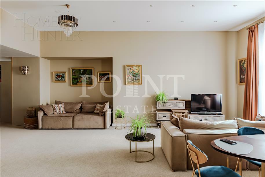 6-КОМН. КВАРТИРА С ОТДЕЛКОЙ 303 М² НА 3 ЭТАЖЕ