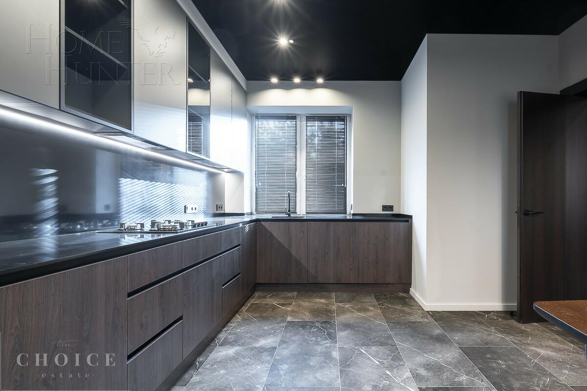 2-этажный таунхаус 400 м² с отделкой