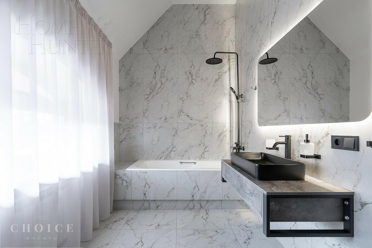 2-этажный таунхаус 400 м² с отделкой