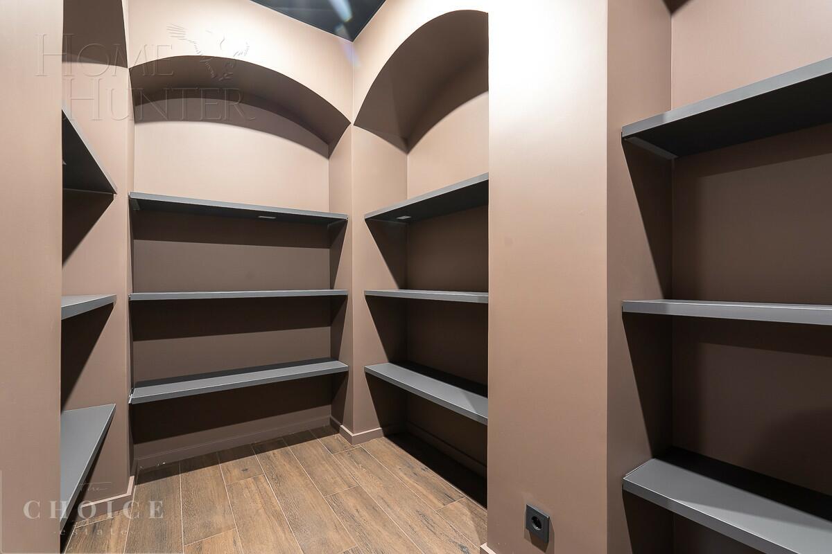 2-этажный таунхаус 400 м² с отделкой