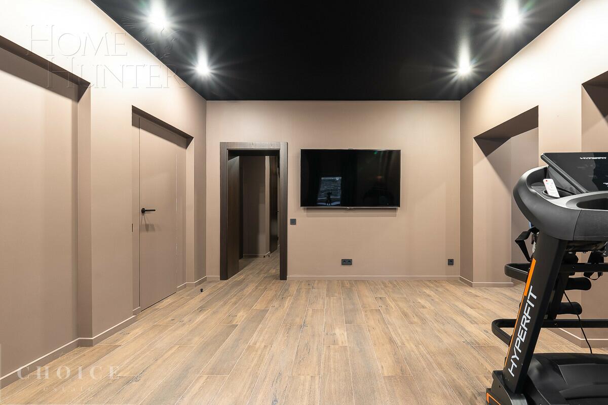 2-этажный таунхаус 400 м² с отделкой