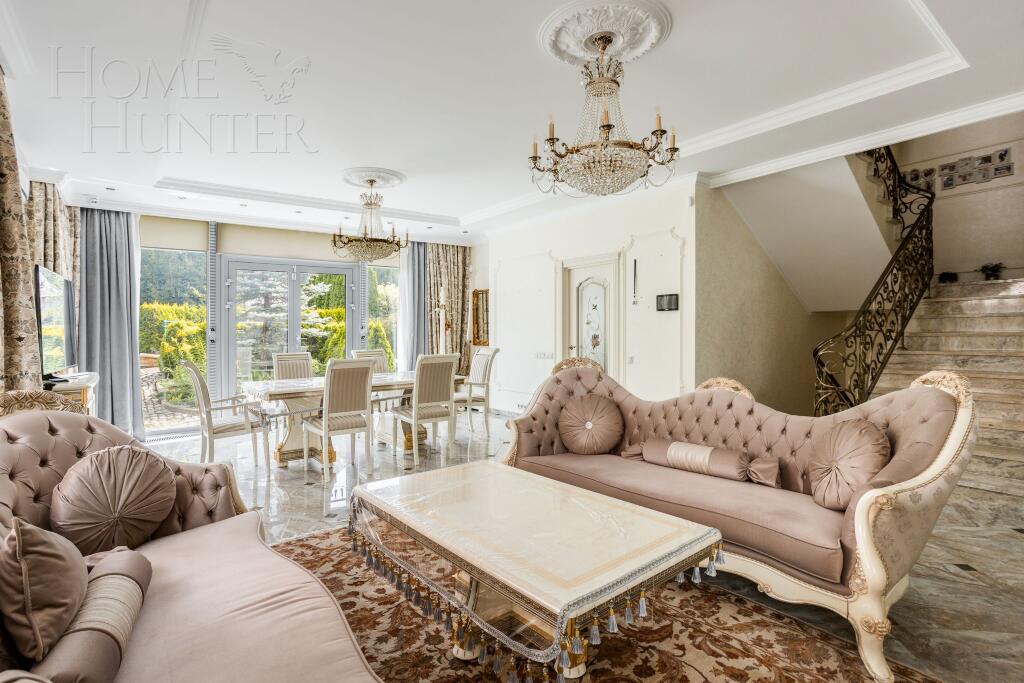 2-этажный таунхаус 390 м² с отделкой