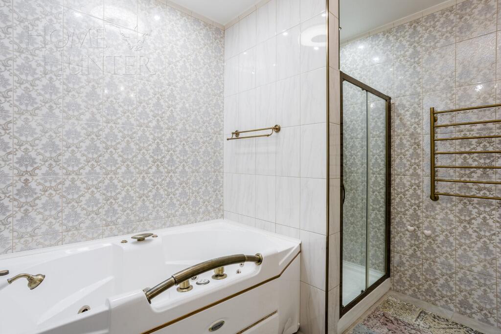 2-этажный таунхаус 390 м² с отделкой