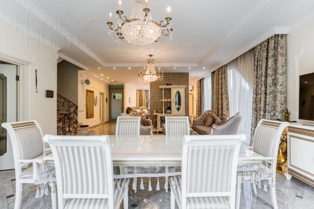 2-этажный таунхаус 390 м² с отделкой