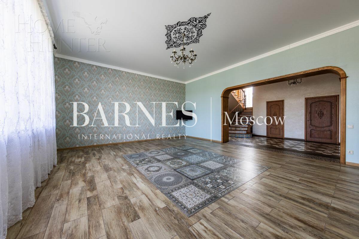 2-этажный коттедж 343.5 м² с отделкой