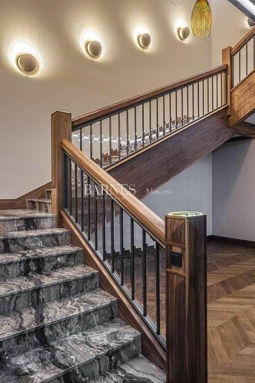 2-этажный коттедж 989.7 м² с отделкой