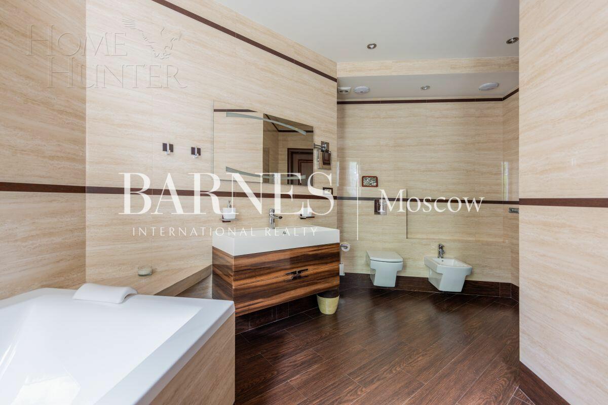 2-этажный коттедж 1 200 м² с отделкой