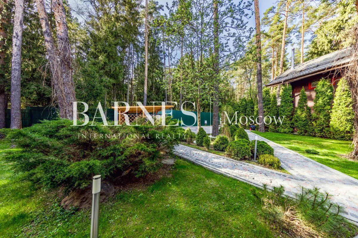 2-этажный коттедж 473.3 м² с отделкой