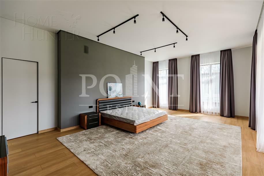 2-этажный коттедж 1 300 м² без отделки