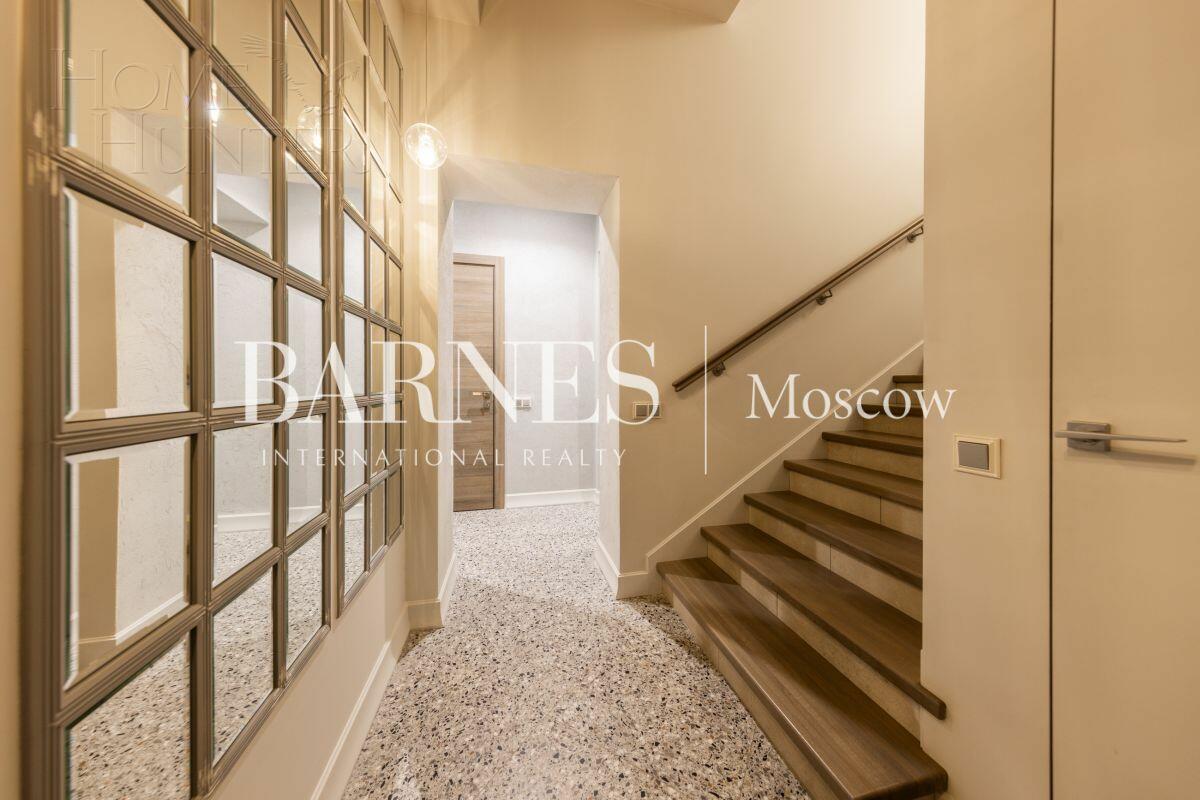 2-этажный коттедж 820 м² с отделкой