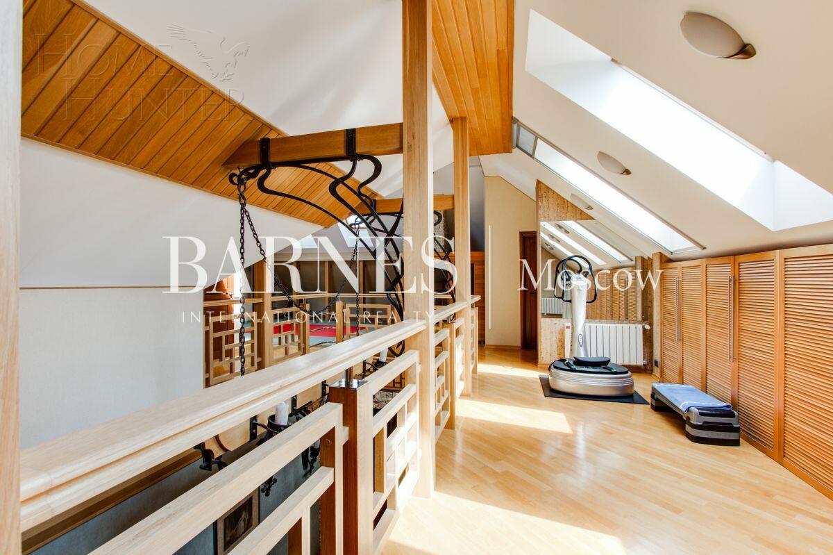 2-этажный коттедж 1 229 м² с отделкой