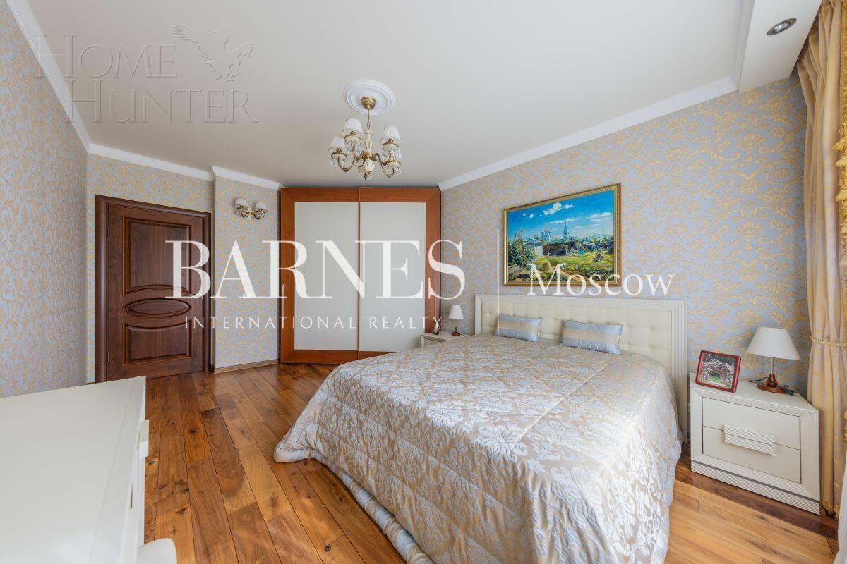 2-этажный коттедж 1 200 м² с отделкой