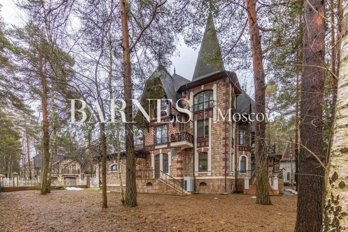 2-этажный коттедж 639 м² с отделкой