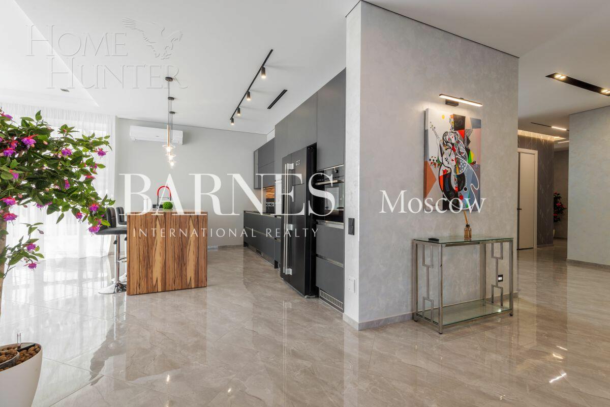 2-этажный коттедж 600 м² с отделкой