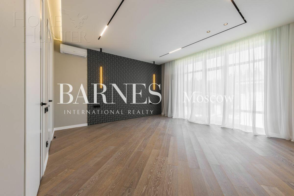 2-этажный коттедж 600 м² с отделкой