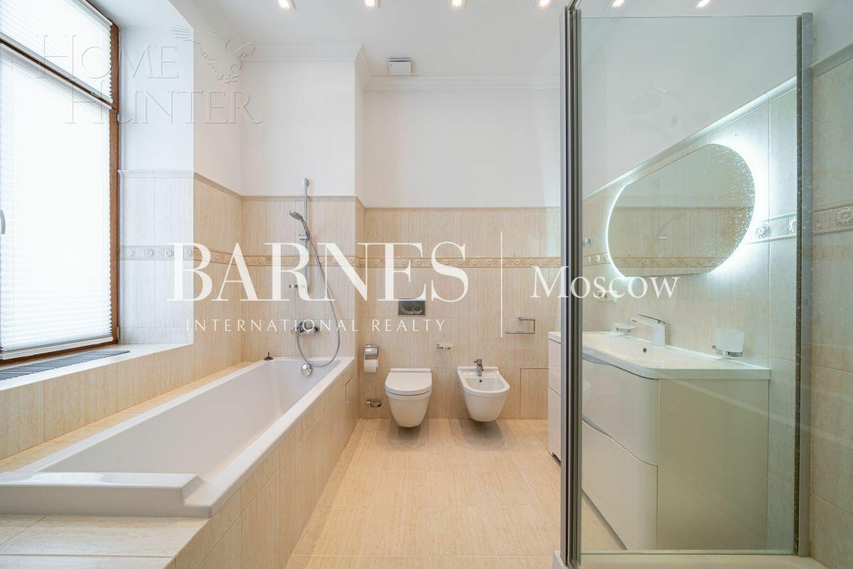 2-этажный коттедж 371 м² с отделкой