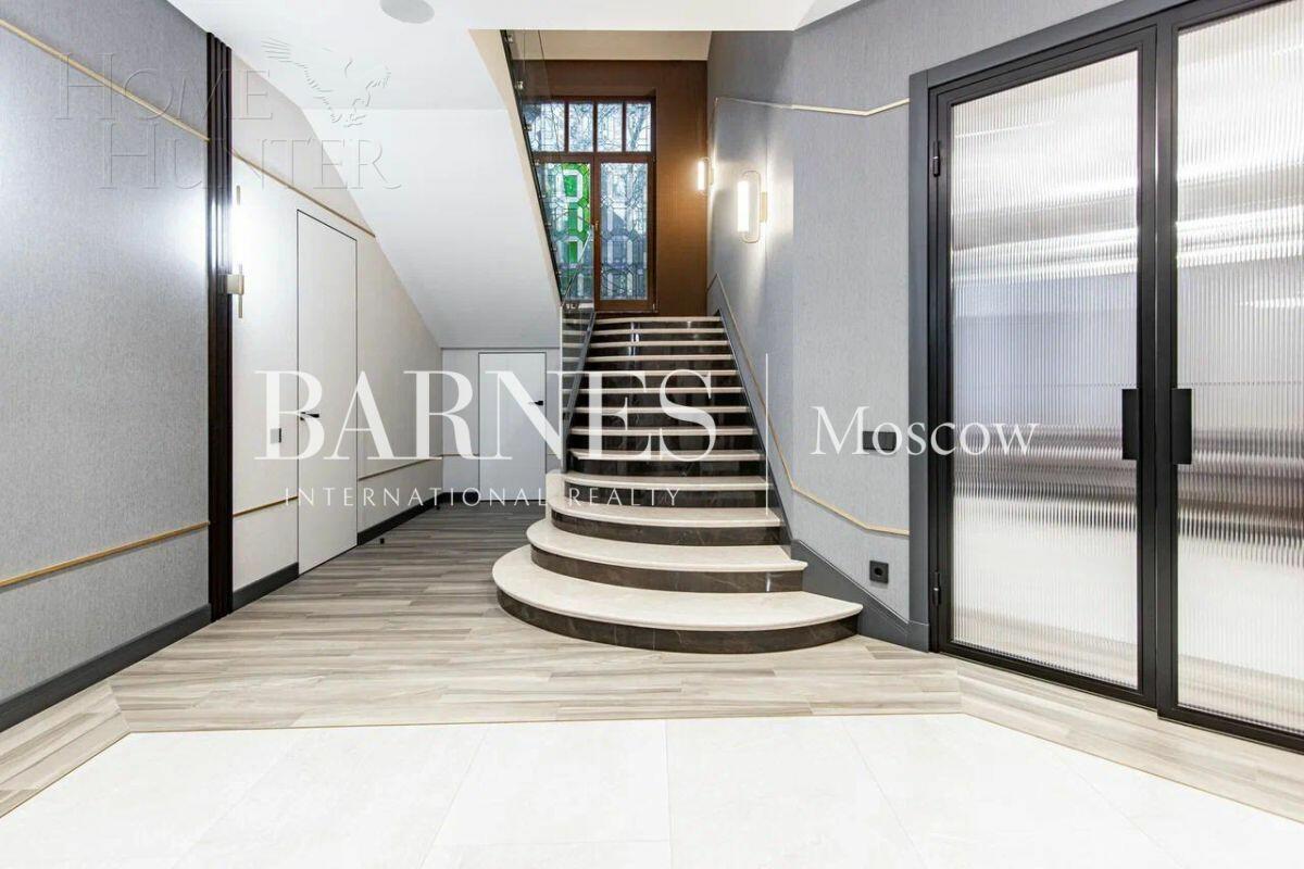 2-этажный коттедж 639 м² с отделкой