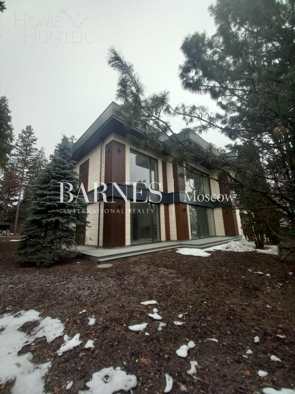 2-этажный коттедж 1 596 м² без отделки