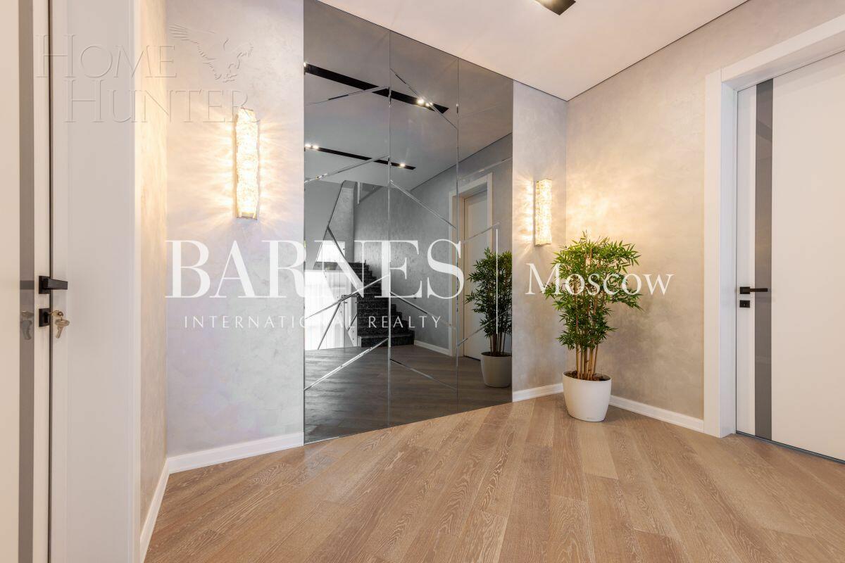 2-этажный коттедж 600 м² с отделкой