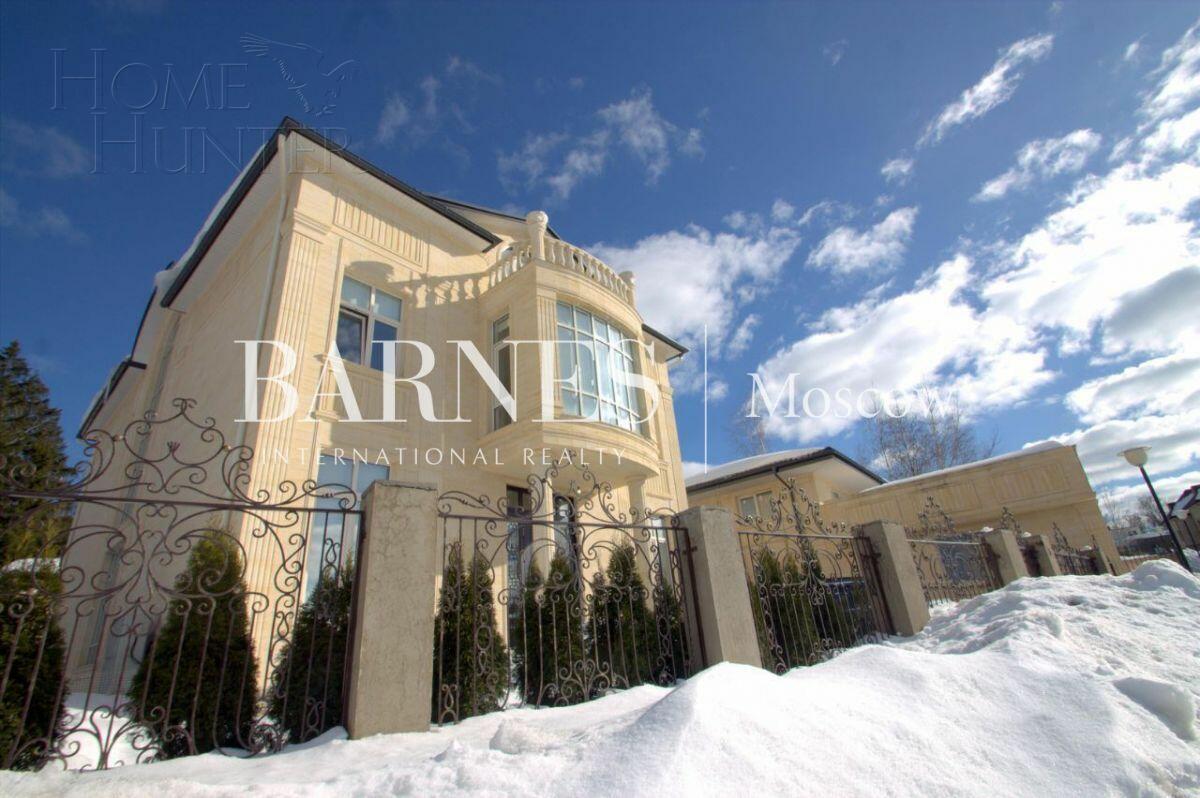 2-этажный коттедж 876 м² с отделкой