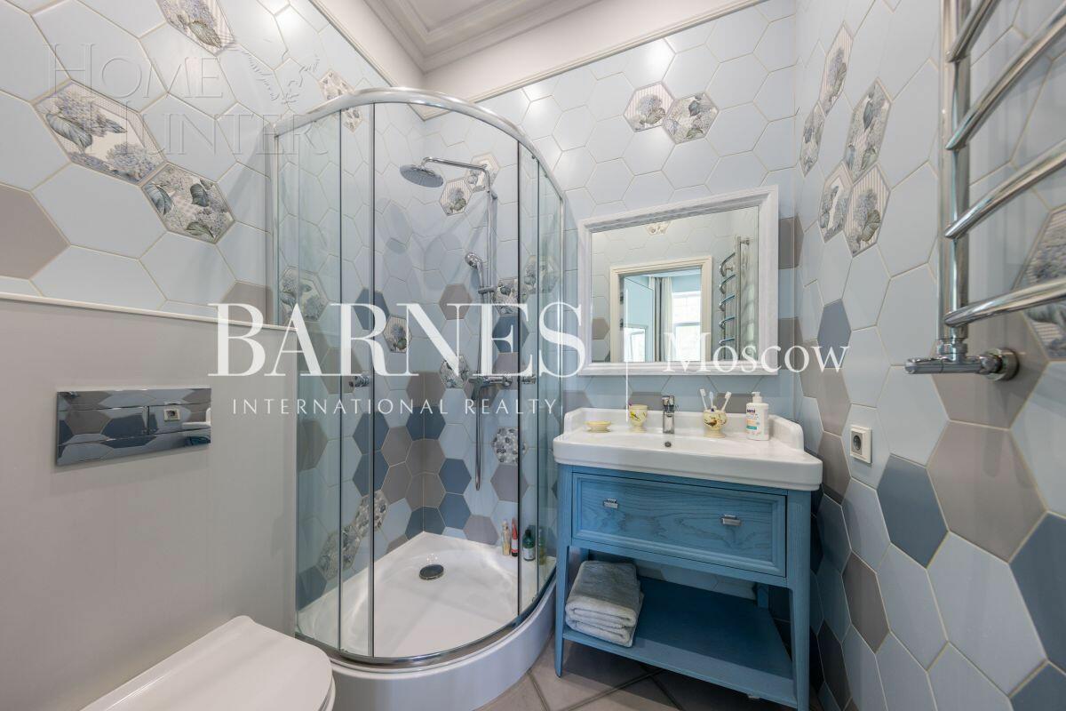 2-этажный коттедж 820 м² с отделкой