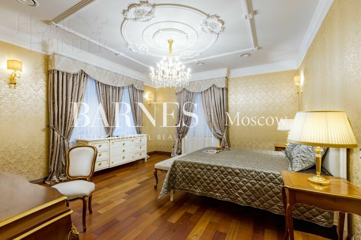 2-этажный коттедж 687 м² с отделкой