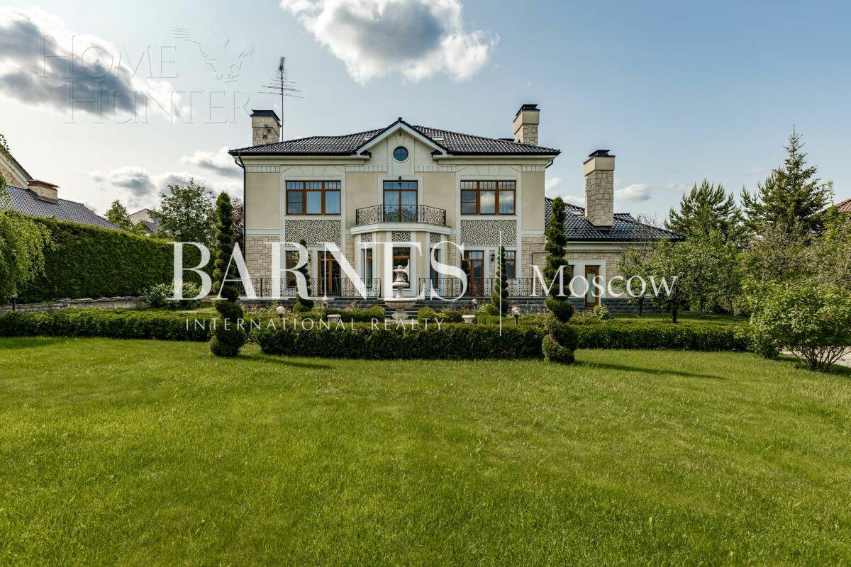 2-этажный коттедж 700 м² с отделкой