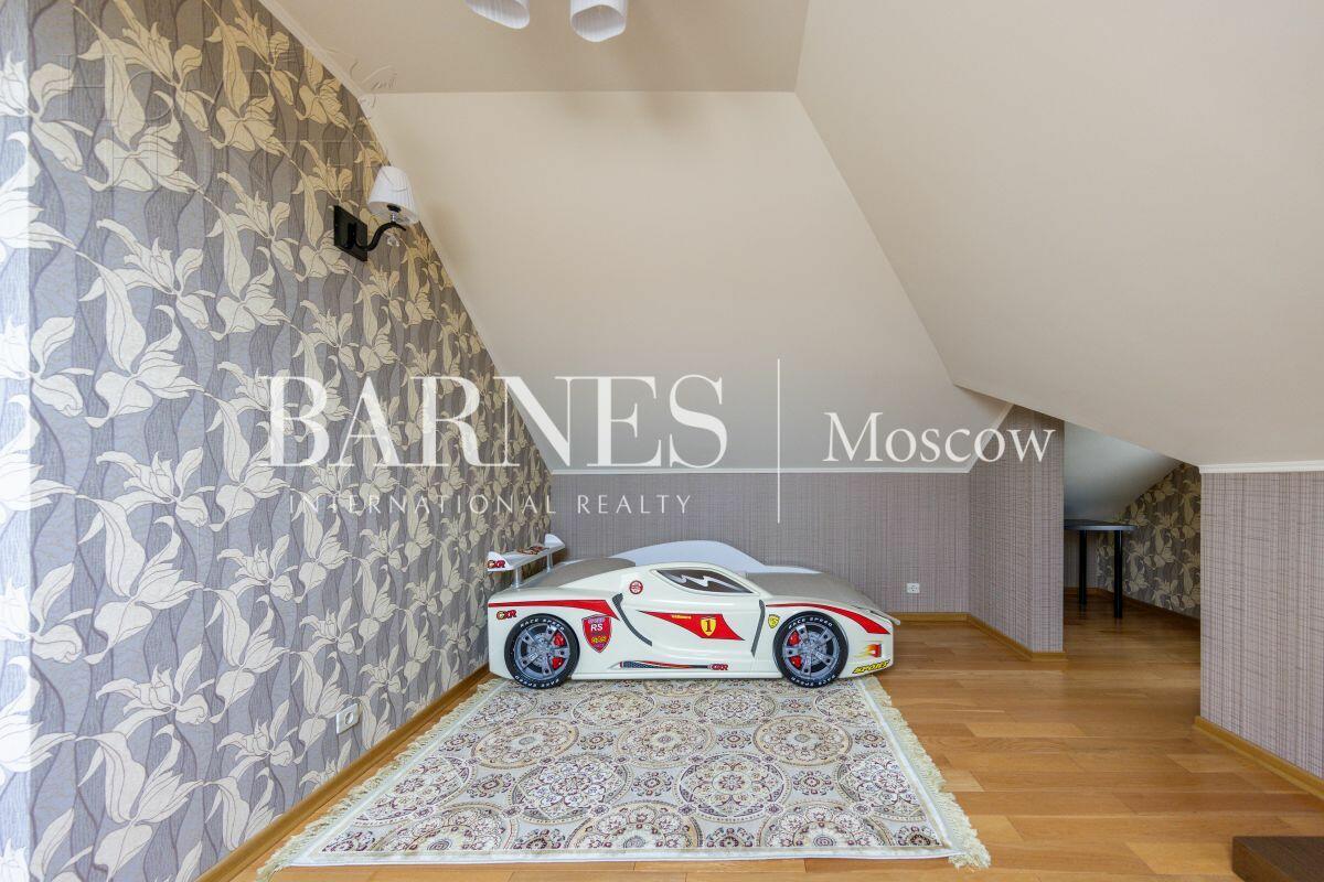 2-этажный коттедж 1 200 м² с отделкой