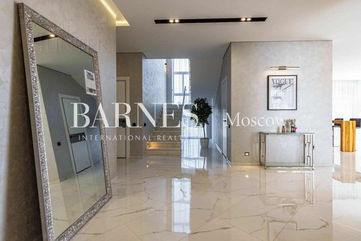 2-этажный коттедж 430 м² с отделкой