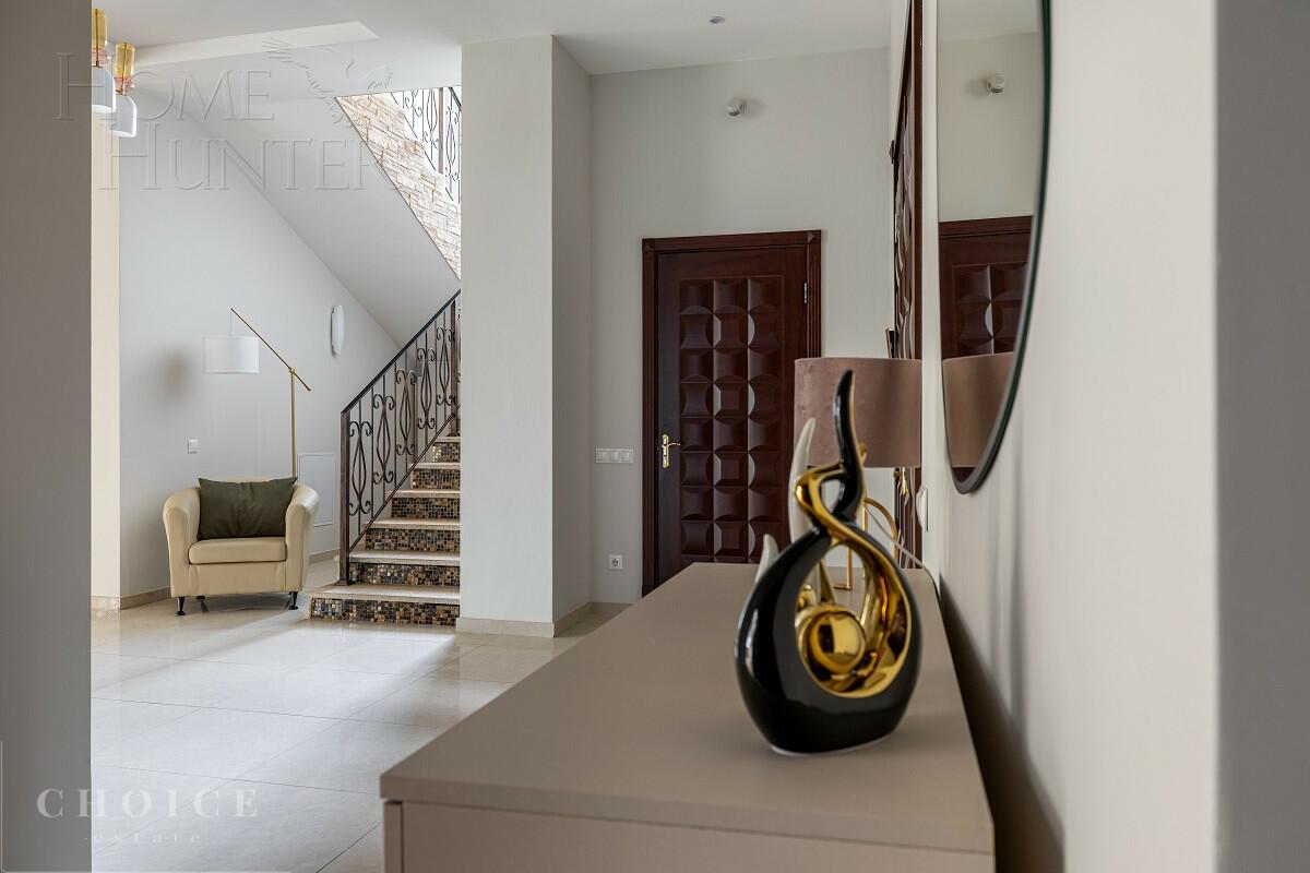 2-этажный коттедж 430 м² с отделкой