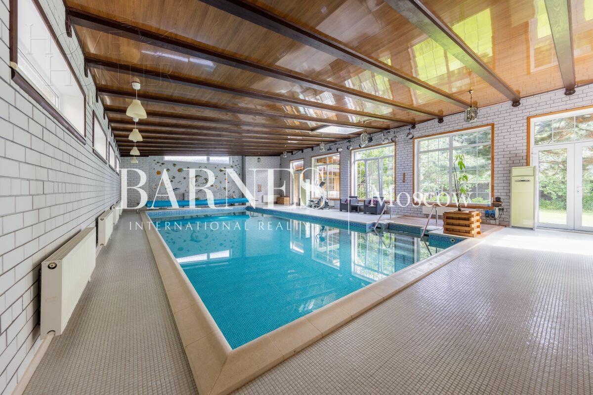 2-этажный коттедж 1 200 м² с отделкой