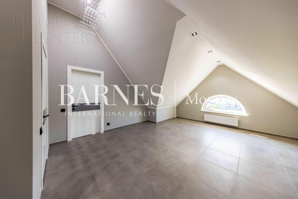 2-этажный коттедж 430 м² с отделкой