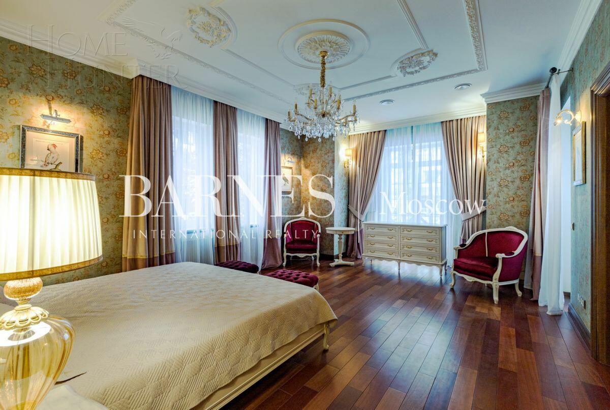 2-этажный коттедж 687 м² с отделкой