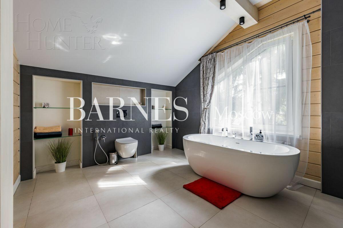 2-этажный коттедж 473.3 м² с отделкой