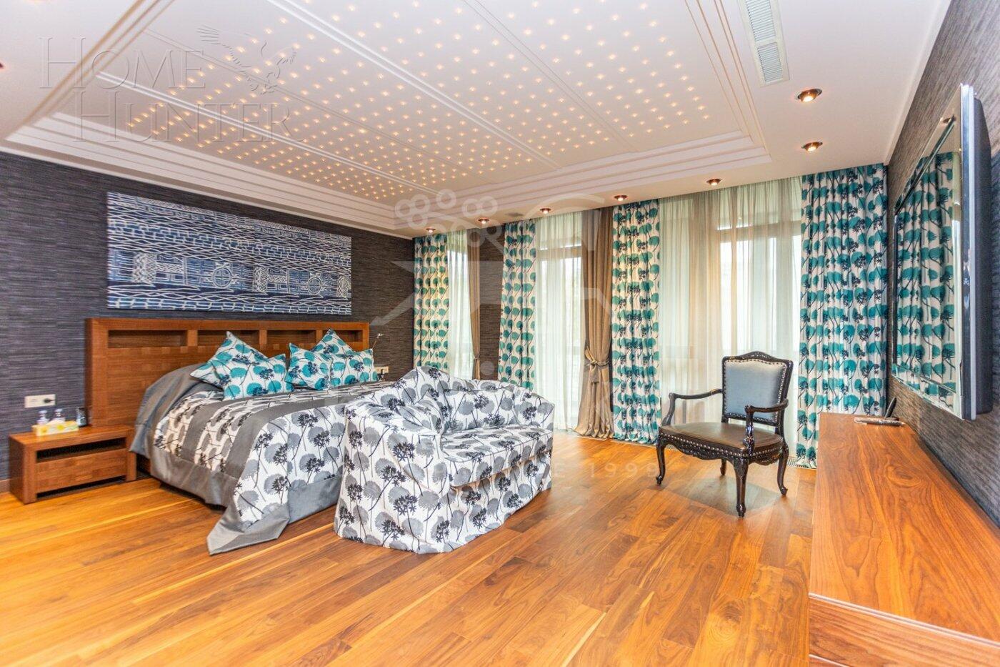 4-КОМН. КВАРТИРА С ОТДЕЛКОЙ 244 М² НА 4 ЭТАЖЕ