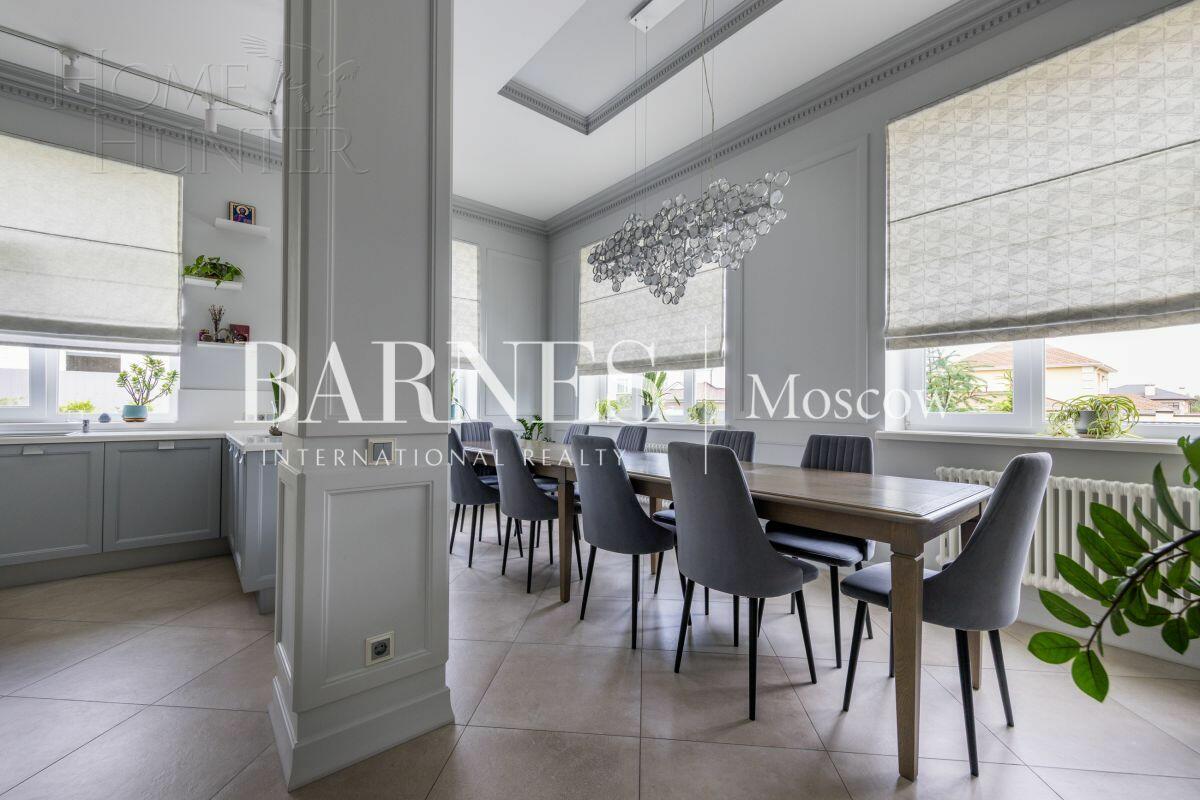 2-этажный коттедж 820 м² с отделкой