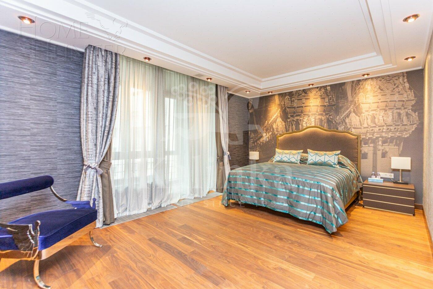 4-КОМН. КВАРТИРА С ОТДЕЛКОЙ 244 М² НА 4 ЭТАЖЕ