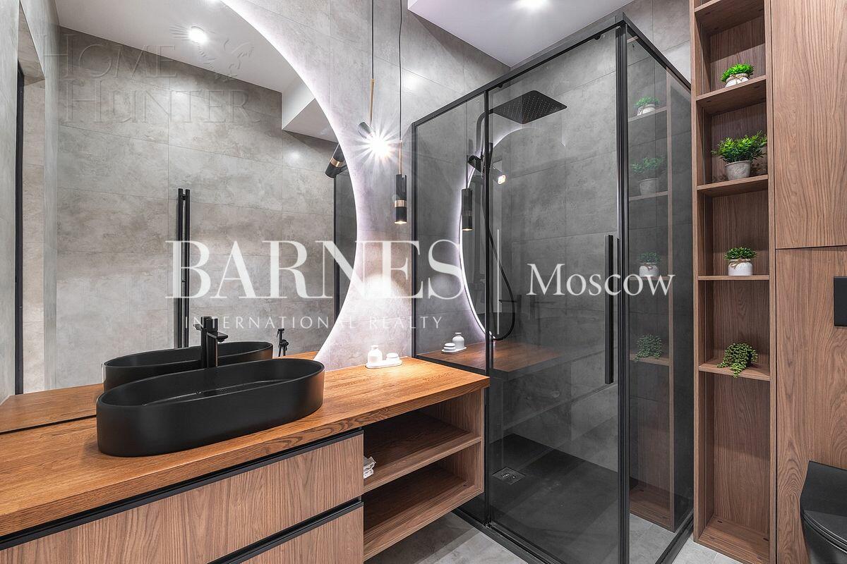 2-этажный коттедж 300 м² с отделкой