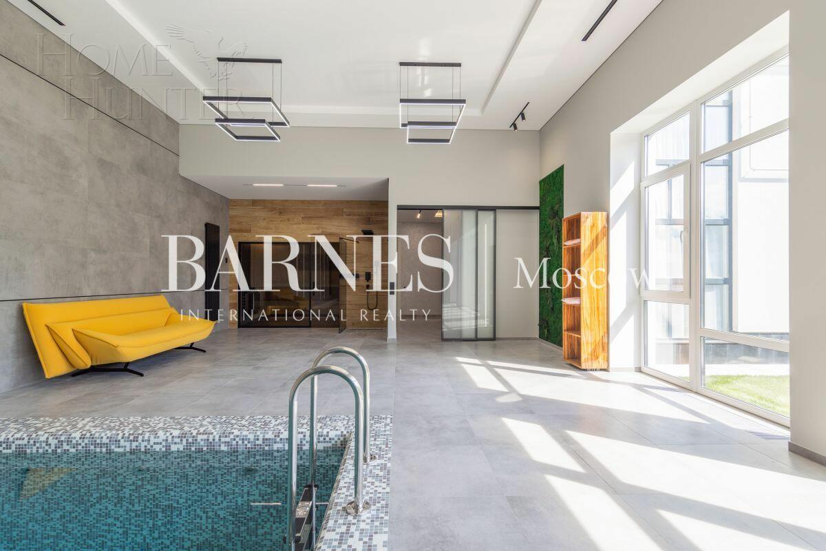 2-этажный коттедж 600 м² с отделкой