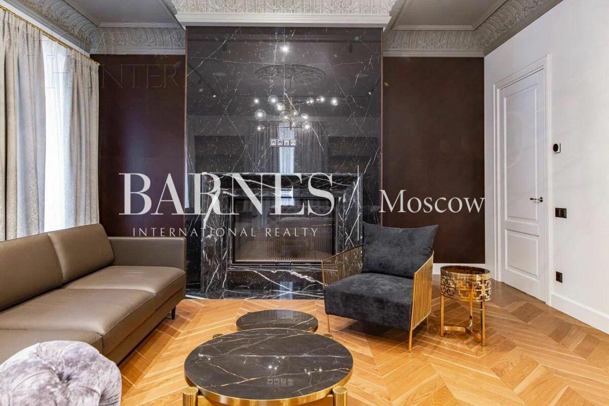 2-этажный коттедж 702 м² с отделкой