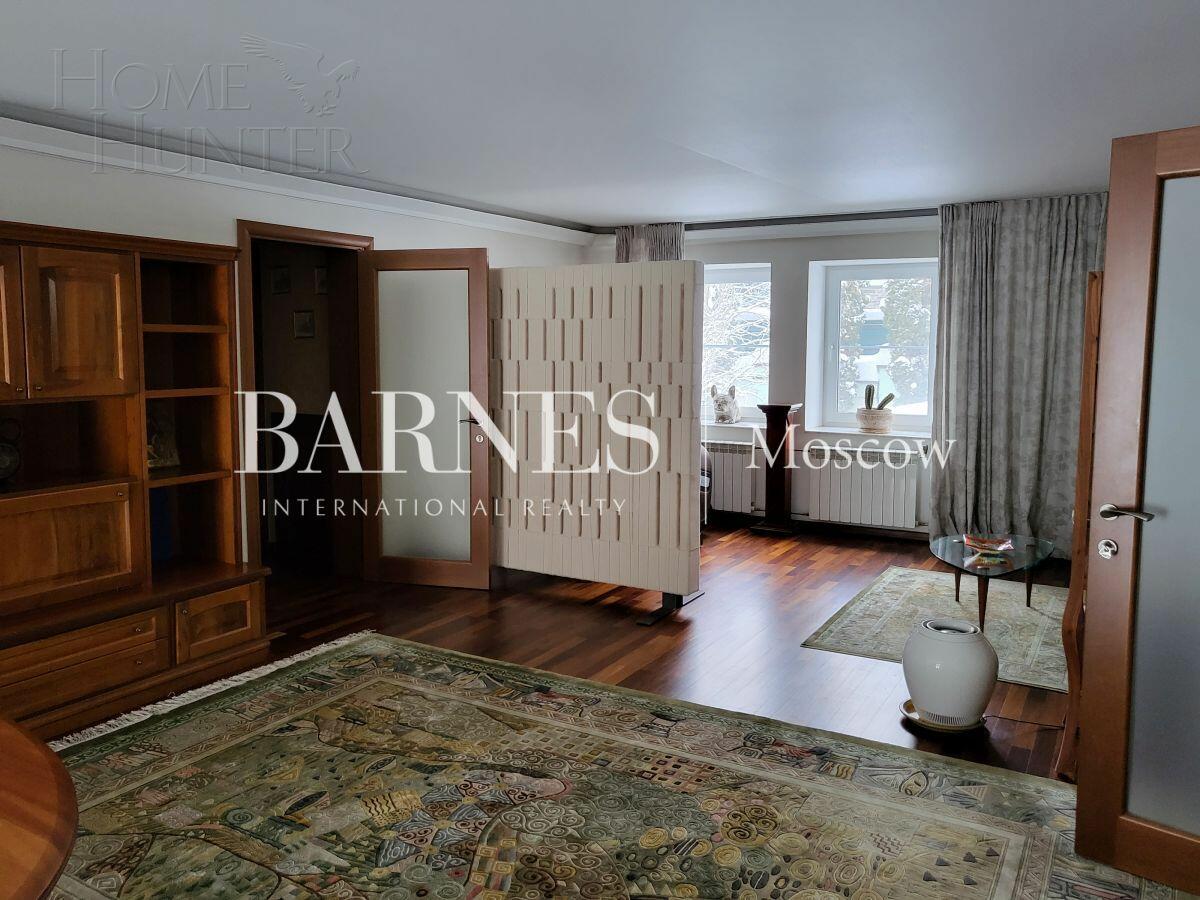 2-этажный коттедж 679 м² с отделкой