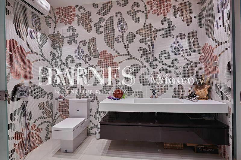 3-этажный коттедж 650 м² с отделкой