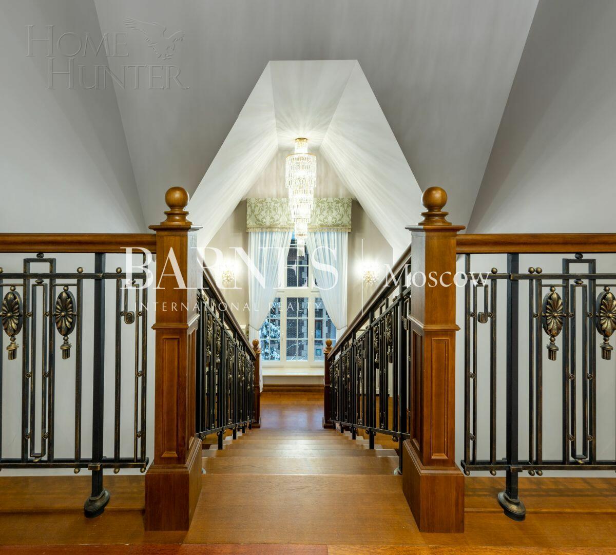 2-этажный коттедж 687 м² с отделкой